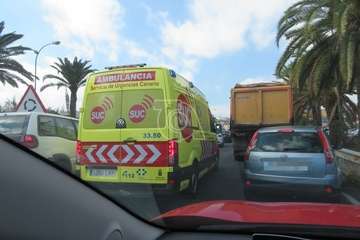 Atropellan a un ciclista en la rotonda de Los Pajaritos/TA.