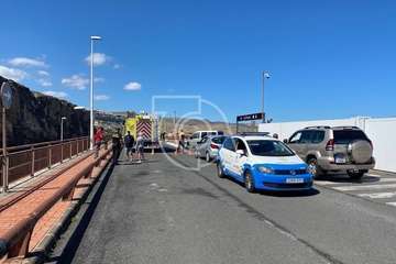 Accidente a la salida del CC Las Terrazas/TA.