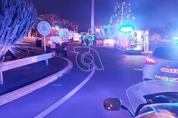 Un motorista, grave en una colisión por embestida de un turismo en la rotonda Los Pajaritos (Telde)/TA.