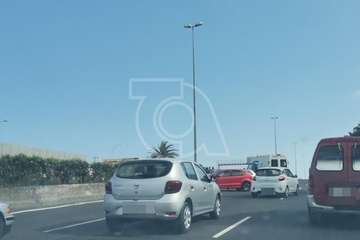 Dos vehículos implicados en una colisión en la GC-1, a la altura de El Goro (Telde)/TA.