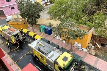 Enésimo incendio en unas dependencias en desuso del casco de Telde/TA.