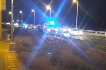 Colisión por alcance en la vía de circunvalación de Telde entre dos vehículos/TA.