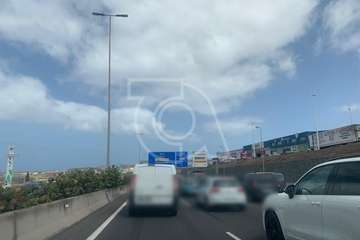 Un accidente con dos vehículos implicados en la GC-1 genera retenciones en dirección sur/TA.