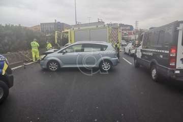 Colisión de dos vehículos y un atropello en la GC-1, en dos accidentes, a su paso por Telde/TA.