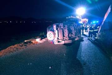 Vuelco de un todoterreno en la carretera de El Caracol (Telde)/TA.