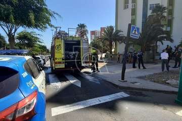  Incendio en un piso de una séptima planta en el Valle de Jinámar (Telde)/TA.