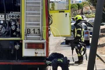  Incendio en un piso de una séptima planta en el Valle de Jinámar (Telde)/TA.