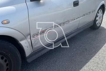 Colisión entre dos vehículos en la rotonda de La Garita/TA.