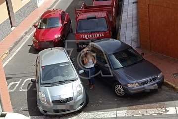 Un vehículo arrolla a un motorista en un cruce de calles de La Pardilla (Telde)/TA.