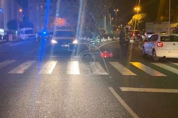 Accidente de un joven motorista en las inmediaciones de la rotonda de La Barranquera (Telde)/TA.