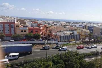 Un vehículo sufre un pequeño incendio cuando circulaba por la GC-1 a la altura de Telde/TA.