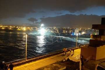 Sin rastro del posible ahogado en la playa de La Garita (Telde)/TA.