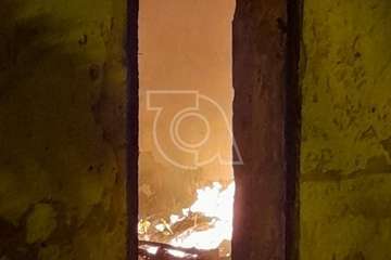 Fuego en un antiguo inmueble abandonado de La Pardilla (Telde)/TA.