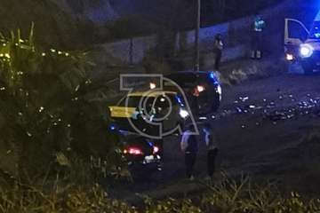  Aparatoso choque frontal de dos vehículos en el Valle de Jinámr (Telde)/TA.