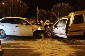 Trágica Nochebuena en Telde: dos muertos en una colisión frontal en la circunvalación/TA.