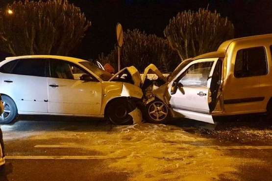 Trágica Nochebuena en Telde: dos muertos en una colisión frontal en la circunvalación/TA.