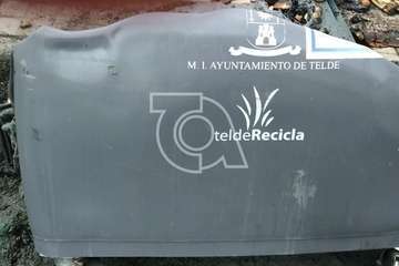 Las Huesas madruga con el incendio de un contenedor en una de sus calles/TA.