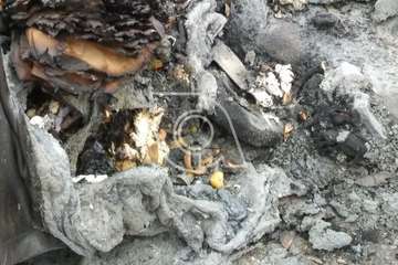 Las Huesas madruga con el incendio de un contenedor en una de sus calles/TA.