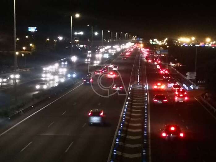 El incidente provocó retenciones de tráfico/TA.