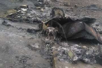 Un pavoroso incendio de contenedores alarma a los vecinos de Las Huesas/TA.