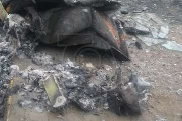 Un pavoroso incendio de contenedores alarma a los vecinos de Las Huesas/TA.