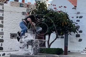 El gamberrismo juvenil se ceba con la histórica fuente de San Francisco (Telde)/TA.