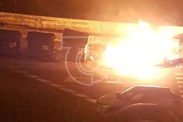 Incendio de contenedores en el Valle de Jinámar/TA.