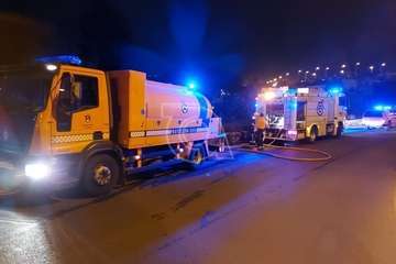 Dos explosiones en las instalaciones de Transportes Velázquez (Telde) alarman a los vecinos de La Primavera/TA.