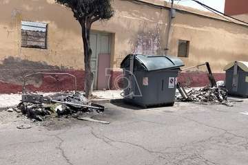 Nueva quema de contenedores en El Caracol/TA.