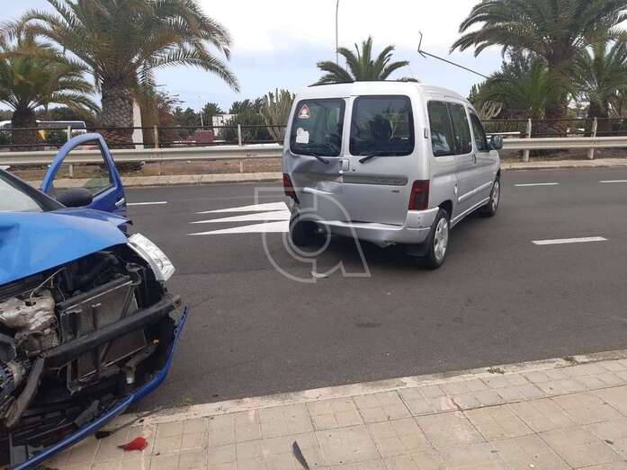Imagen de los dos vehículos afectados en el accidente/TA.