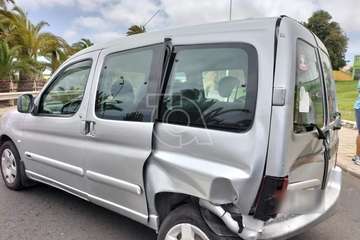 Accidente de tráfico en Las Remudas/TA.