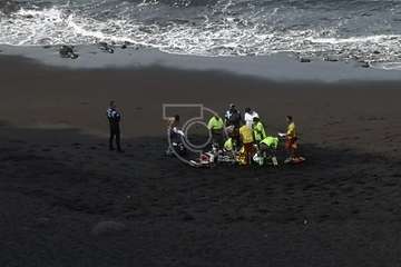 Dos personas pasan apuros mientras se bañaban en la playa de San Boronón (La Garita)/TA.