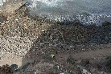 Dos personas pasan apuros mientras se bañaban en la playa de San Boronón (La Garita)/TA.