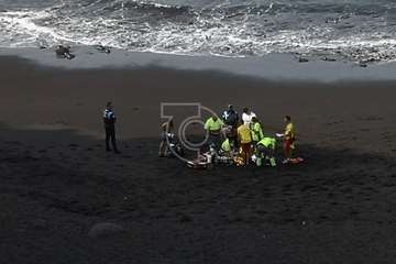 Dos personas pasan apuros mientras se bañaban en la playa de San Boronón (La Garita)/TA.