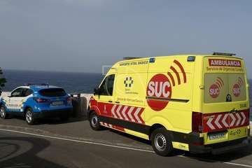 Dos personas pasan apuros mientras se bañaban en la playa de San Boronón (La Garita)/TA.