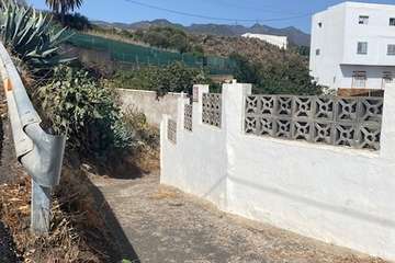 Lomo Magullo, conmocionado por el grave accidente de dos jóvenes en una calle del barrio/TA.