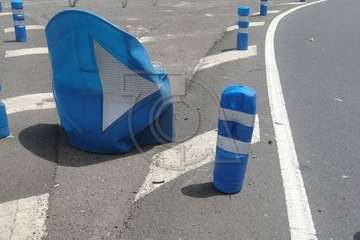 Una mujer, herida leve en una colisión entre dos vehículos frente a la antigua Ikea/TA.