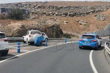 Una mujer, herida leve en una colisión entre dos vehículos frente a la antigua Ikea/TA.