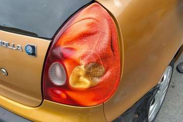 Incendio intencionado de contenedores en Jinámar pueblo/TA.