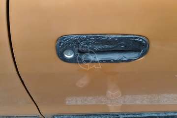 Incendio intencionado de contenedores en Jinámar pueblo/TA.