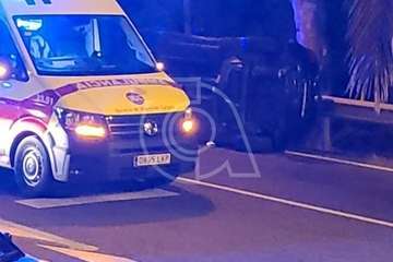 Última Hora: Vuelco de un turismo en la carretera general de Jinámar (Telde), a la altura de Eucaliptos I/TA.