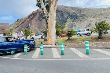 Accidente de tráfico en la carretera general de Jinámar, la GC-100, en la entrada al pueblo desde Marzagán/TA.