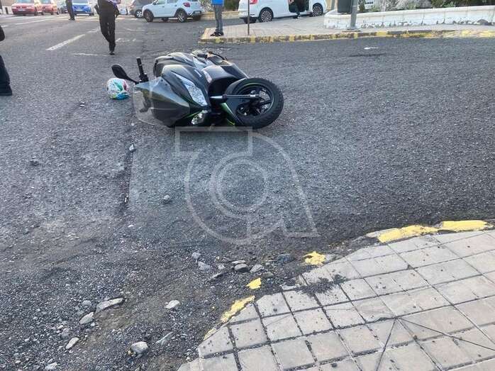 Moto del accidente ocurrido a media tarde en Taliarte/TA.