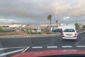 Atascos en las salidas de Telde hacia la GC-1 por un accidente a la altura de Las Terrazas/TA.