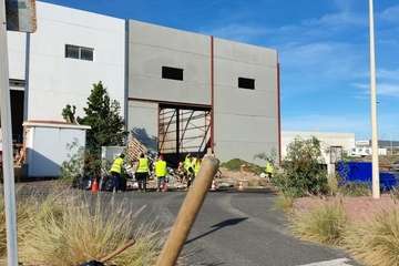 Personal de convenio trabajando en la zona industrial de El Goro/UxGC.