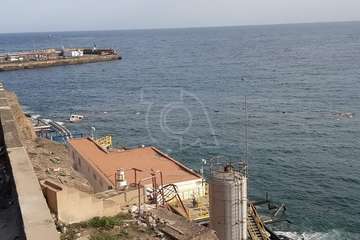Una embarcación se hunde en el muelle industrial de Salinetas/TA.