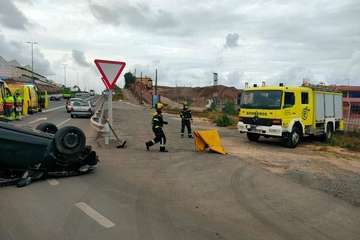 Vuelco de un vehículo en la GC-1, a la altura de Tufia/TA.