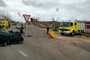 Vuelco de un vehículo en la GC-1, a la altura de Tufia/TA.