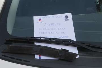 Un conductor ebrio causa daños a 13 vehículos aparcados en calles de Las Huesas (Telde)/TA.