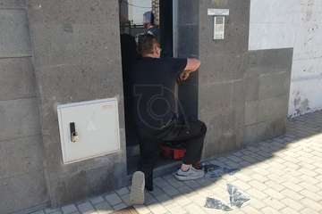 Asaltan de madrugada un inmueble de despachos del casco histórico de Telde/TA.